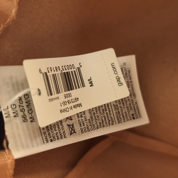 GAP felt hat - Picture 3 of 4